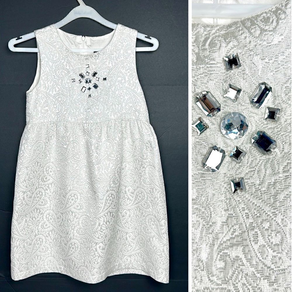 UN DEUX TROIS Girls Party Fit & Flare Dress White Paisley Jacquard Rhinestones